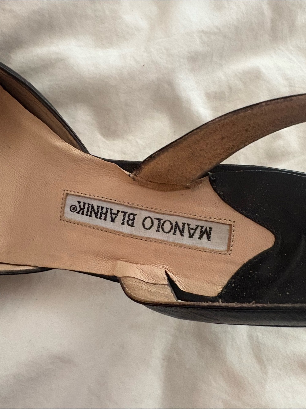 Manolo Blahnik Black Pointed Slingback Kitten Heel with Bow 37.5 - Picture 8 of 10
